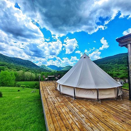 Отель The Hunters Glamping Ciudanovita Экстерьер фото